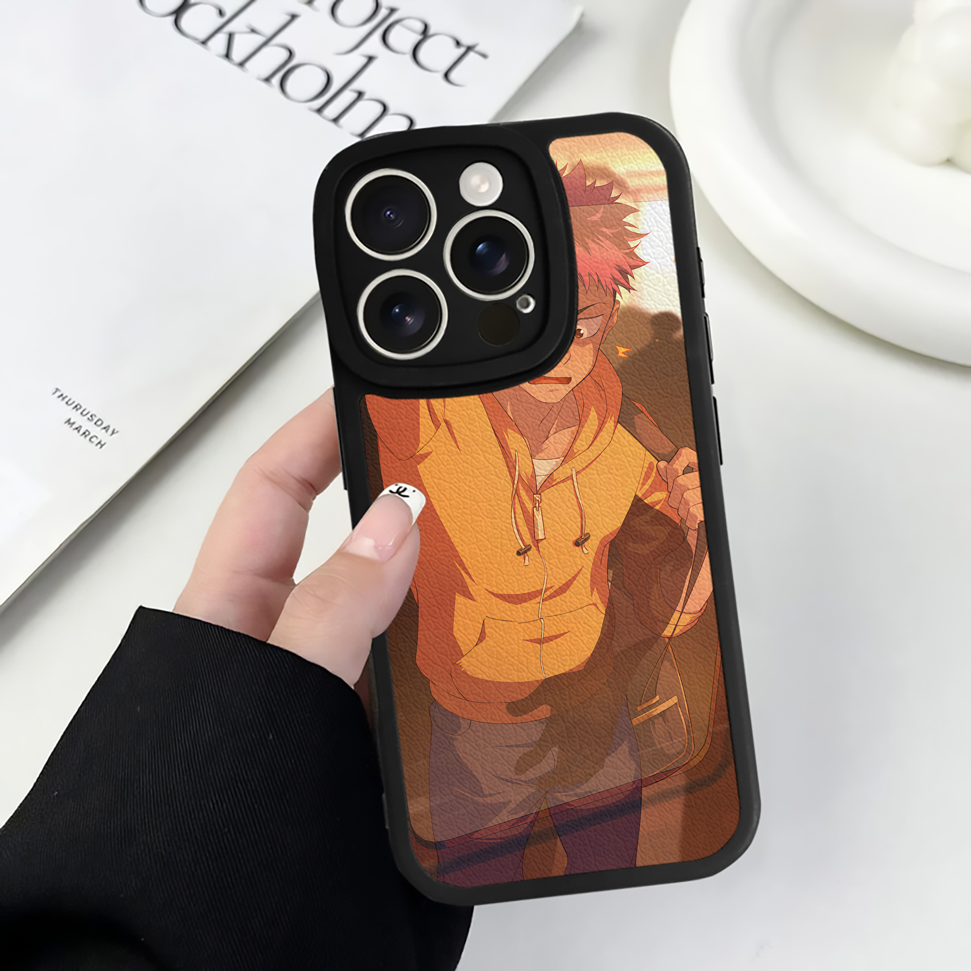 （画像用） 呪術廻戦 Jujutsu Kaisen 【iPhone 16シリーズ対応】シリコンスマホケース（レザー調） 材質：シリコン